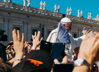 Homo catholicus – homo sovieticus? #pastor #MegaChurch #Megakosciol